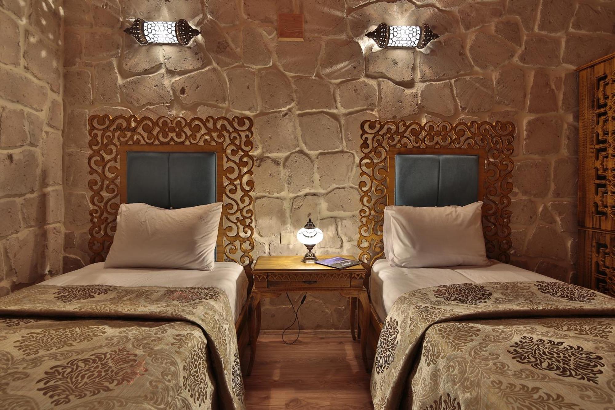 Elevres Stone House Hotel 于尔居普 外观 照片